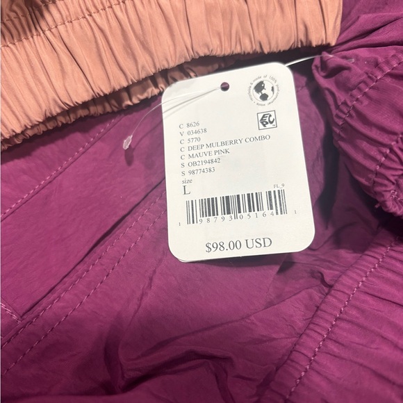 FP Movement FreeflowColorblock Joggers. Retail$98 Size XS,M,L. - Picture 9 of 9